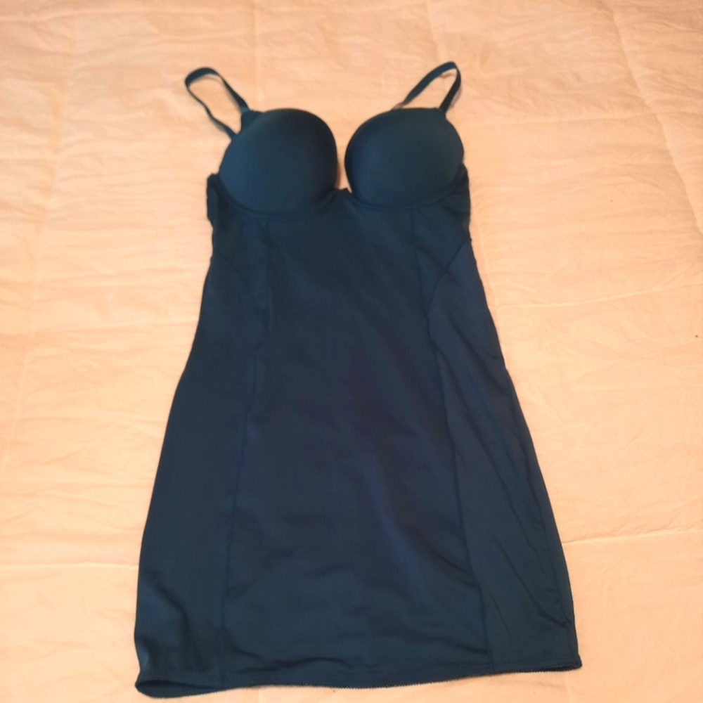 Blue green slip